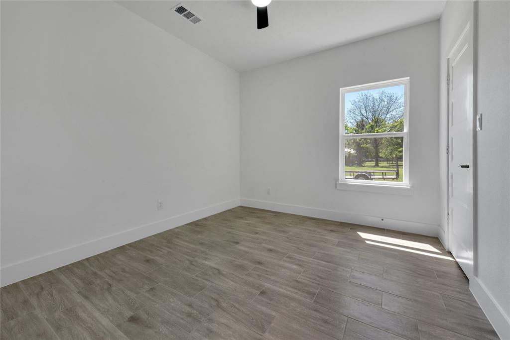 115 Gibson Lane Valley View, TX 76272 - Photo 17 of 29