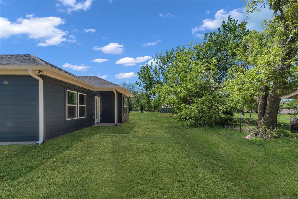 115 Gibson Lane Valley View, TX 76272 - Photo 26 of 29