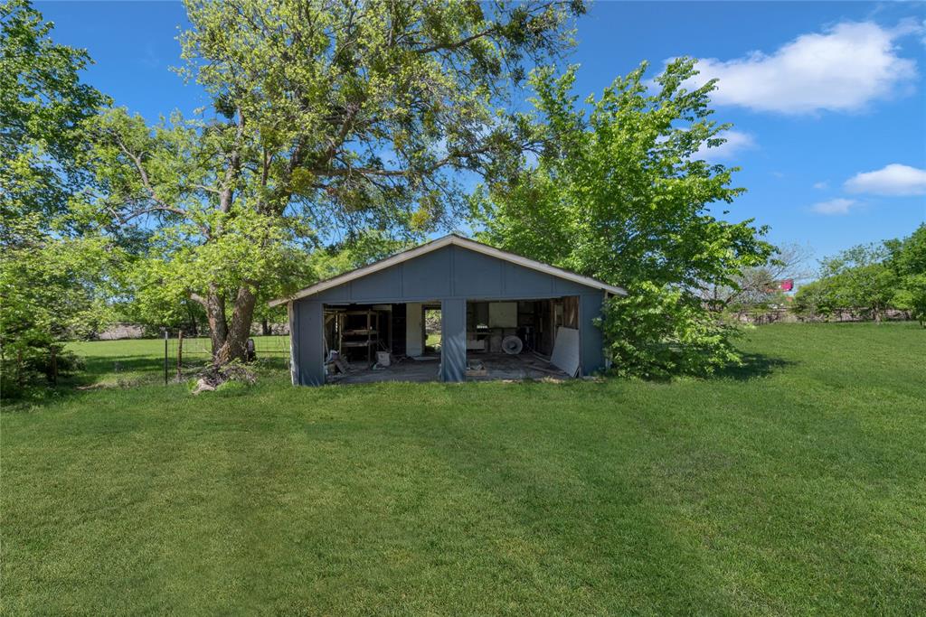 115 Gibson Lane Valley View, TX 76272 - Photo 27 of 29