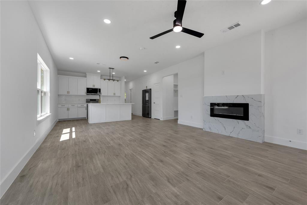 115 Gibson Lane Valley View, TX 76272 - Photo 7 of 29