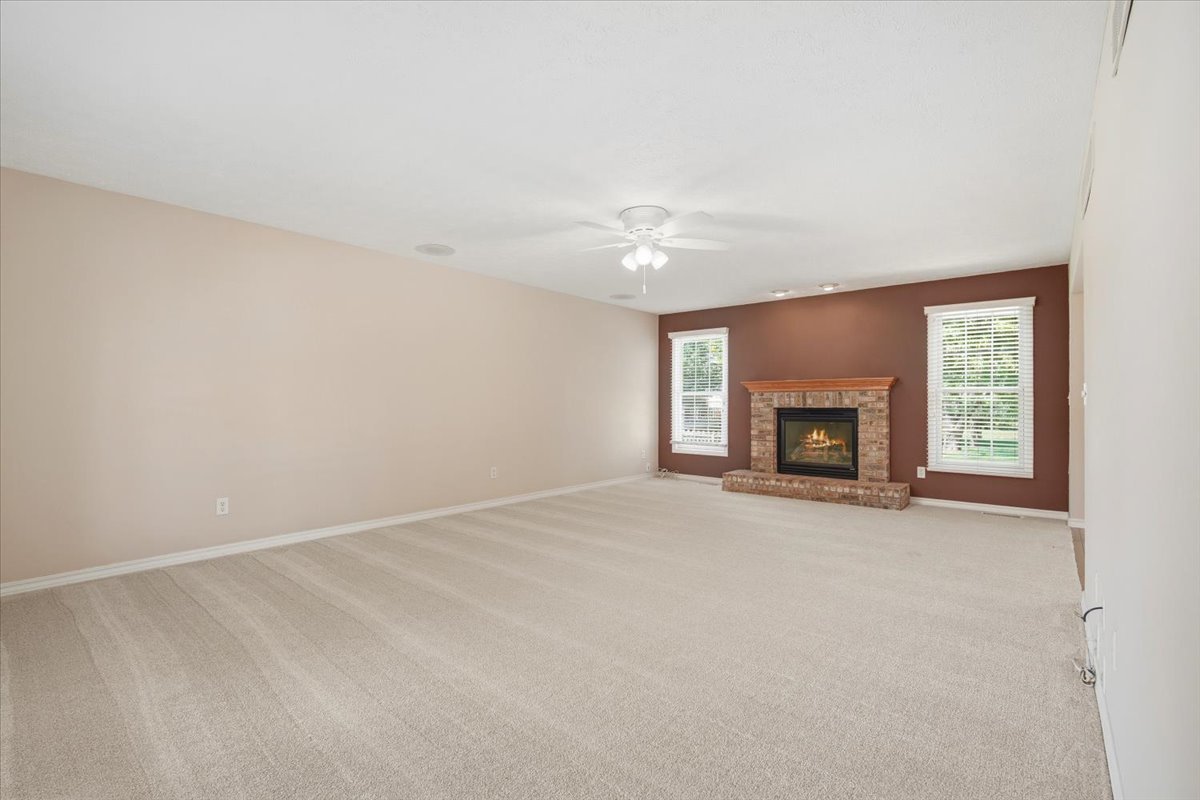 3180 Red Jasper Street Normal, IL 61761 - Photo 6 of 32