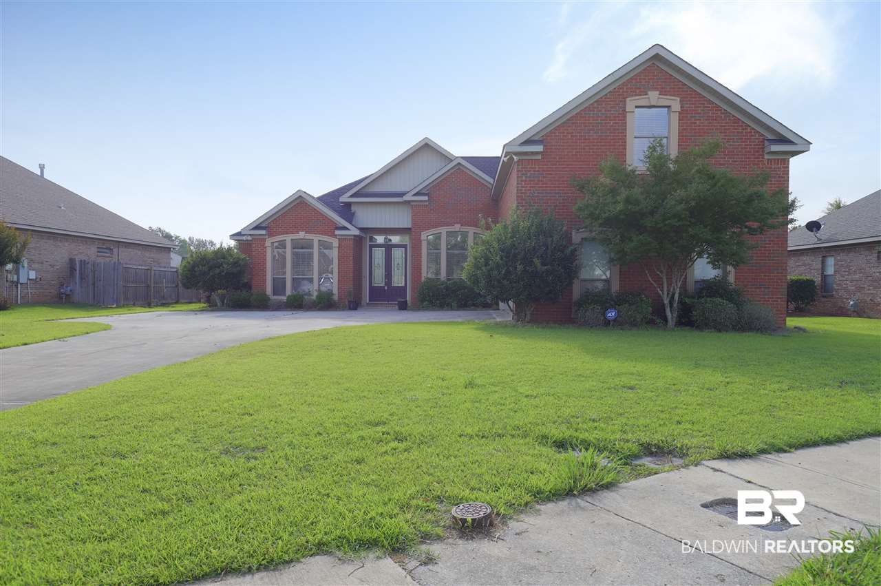 3231 Oneal Court Mobile, AL 36695 - Photo 2 of 26 Sidewalks!