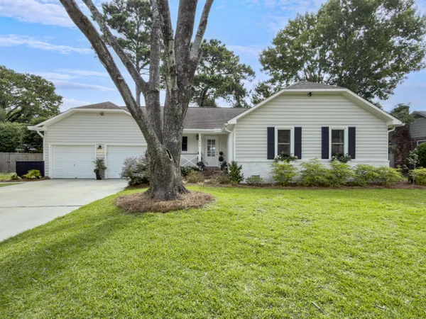 $769,000 | 1625 Longview Road, Mount Pleasant, SC 29464