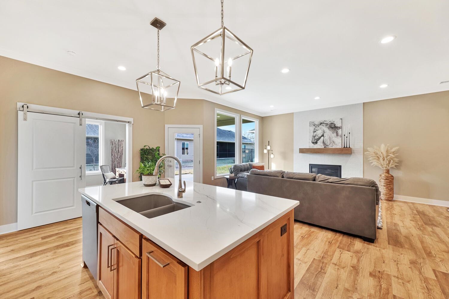 733 North Firefly Court Wichita, KS 67235 - Photo 11 of 36