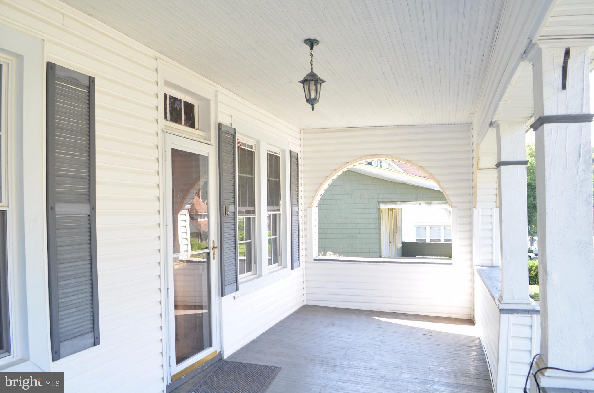 233 Mallow Hill Road Baltimore, MD 21229 - Photo 2 of 14 Exterior (Front)