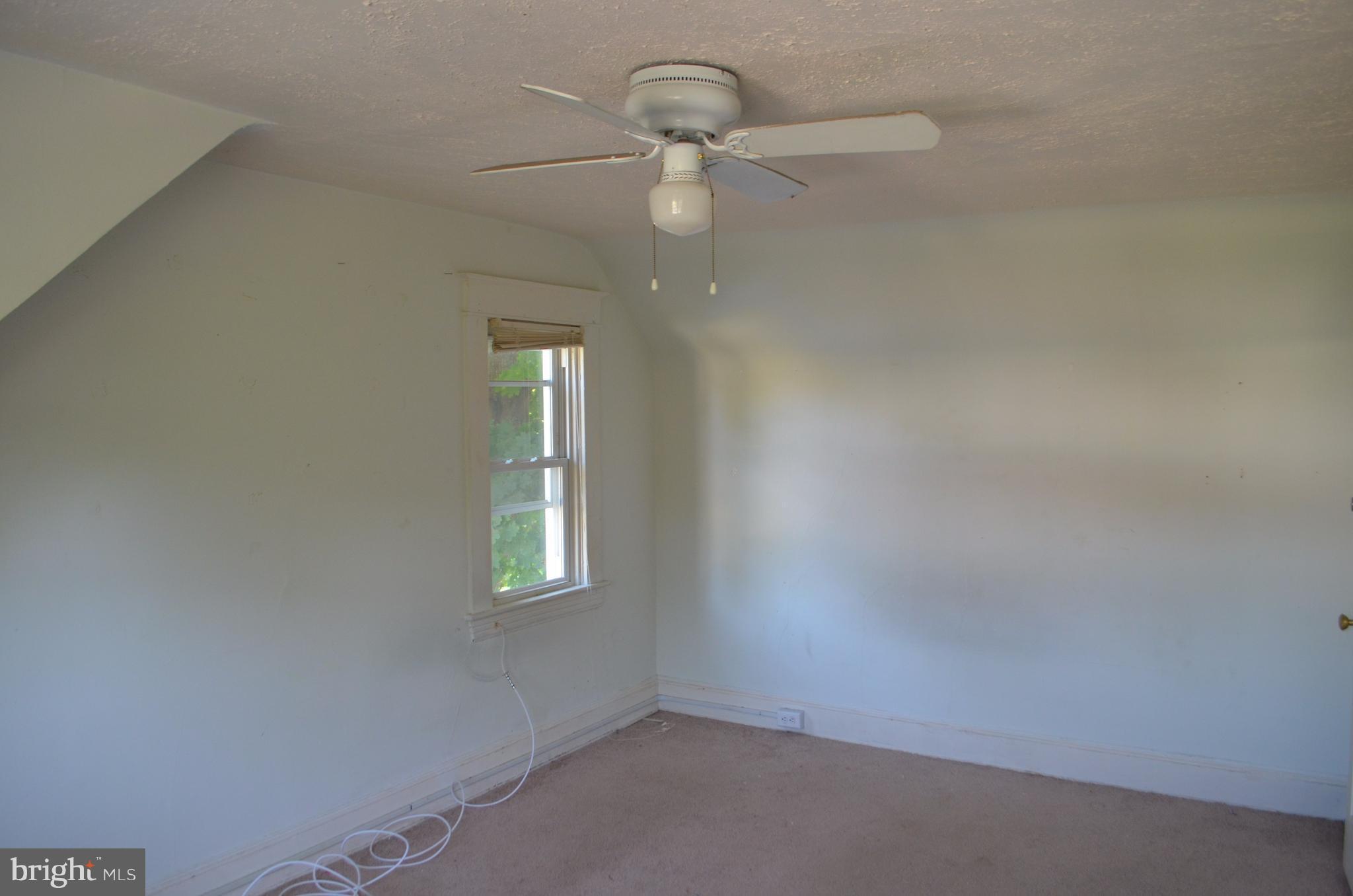 233 Mallow Hill Road Baltimore, MD 21229 - Photo 11 of 14 Bedroom
