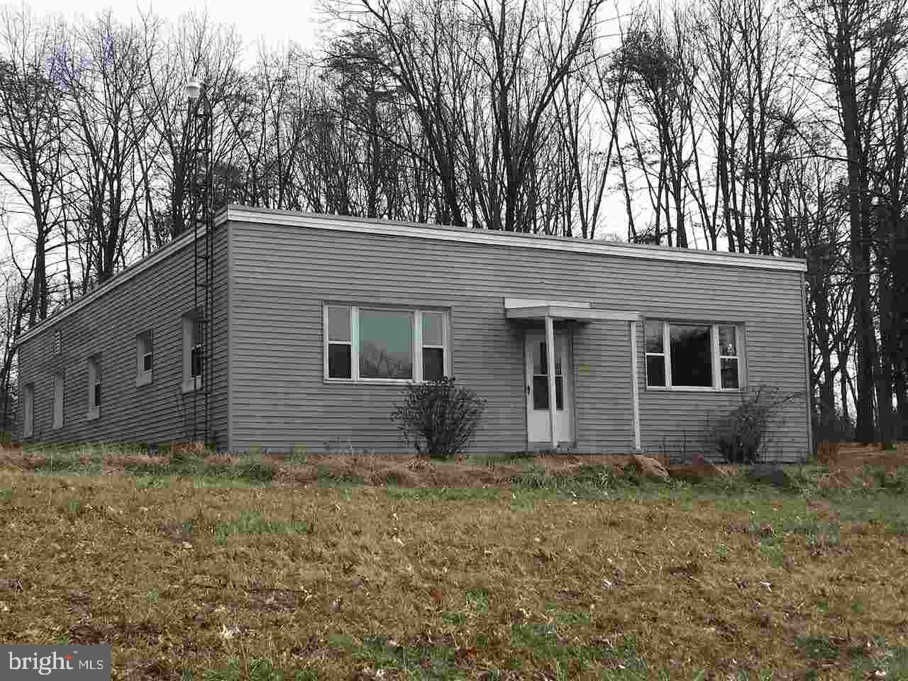 90 Pine Tree Road Manchester, PA 17345 - Photo 1 of 32