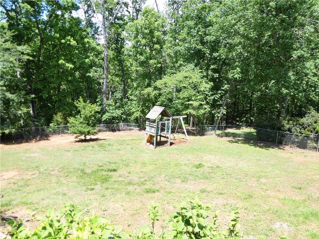 107 Magnolia Way Seneca, SC 29672 - Photo 36 of 47 Gallery Image 36