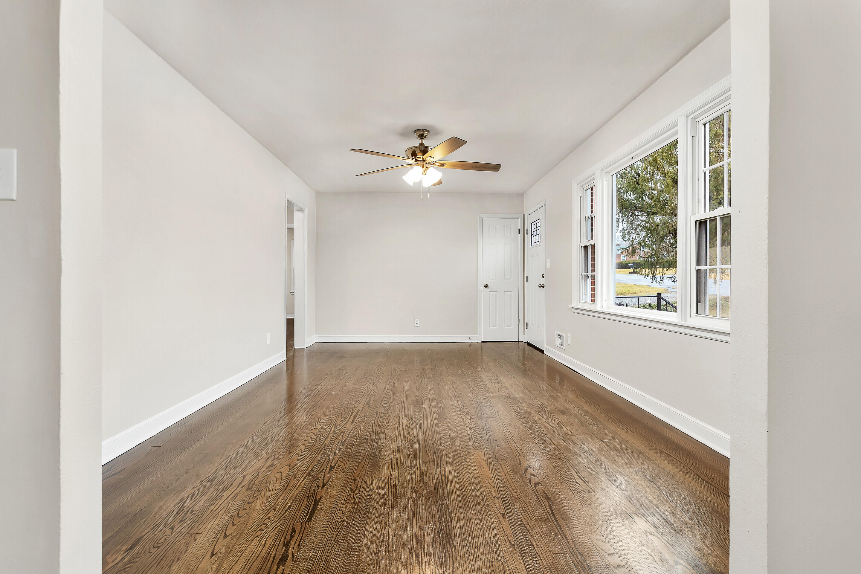 730 Dexter Road Roanoke, VA 24019 - Photo 8 of 37 08_730_Dexter_Rd_08_mls