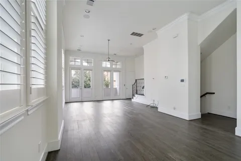 $675,000 | 2613 Maxroy Street, Houston, TX 77007