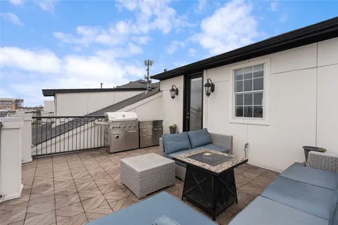 $675,000 | 2613 Maxroy Street, Houston, TX 77007