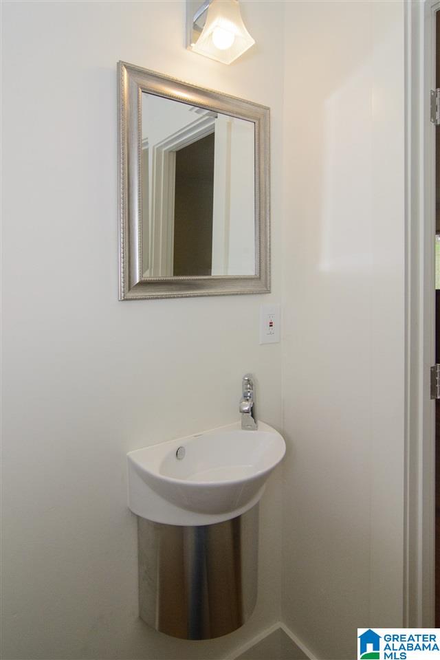3325 Sandhurst Road Birmingham, AL 35223 - Photo 19 of 50 Gallery Image 19