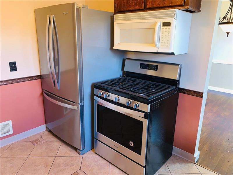139 Universal Road Pittsburgh, PA 15235 - Photo 6 of 21 Gallery Image 6