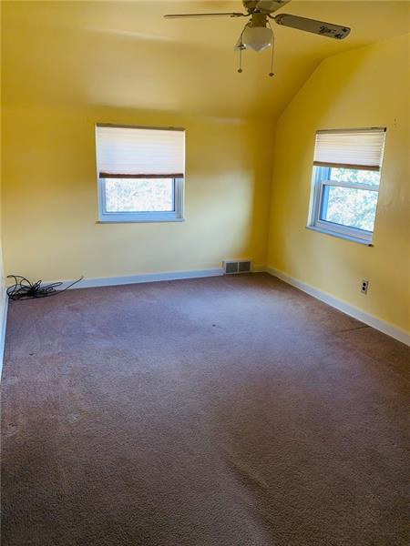 139 Universal Road Pittsburgh, PA 15235 - Photo 8 of 21 Gallery Image 8