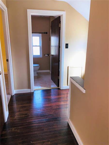 139 Universal Road Pittsburgh, PA 15235 - Photo 9 of 21 Gallery Image 9