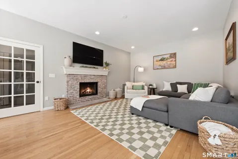 $1,195,000 | 8 Windy Hill Road, Redding, CT 06896