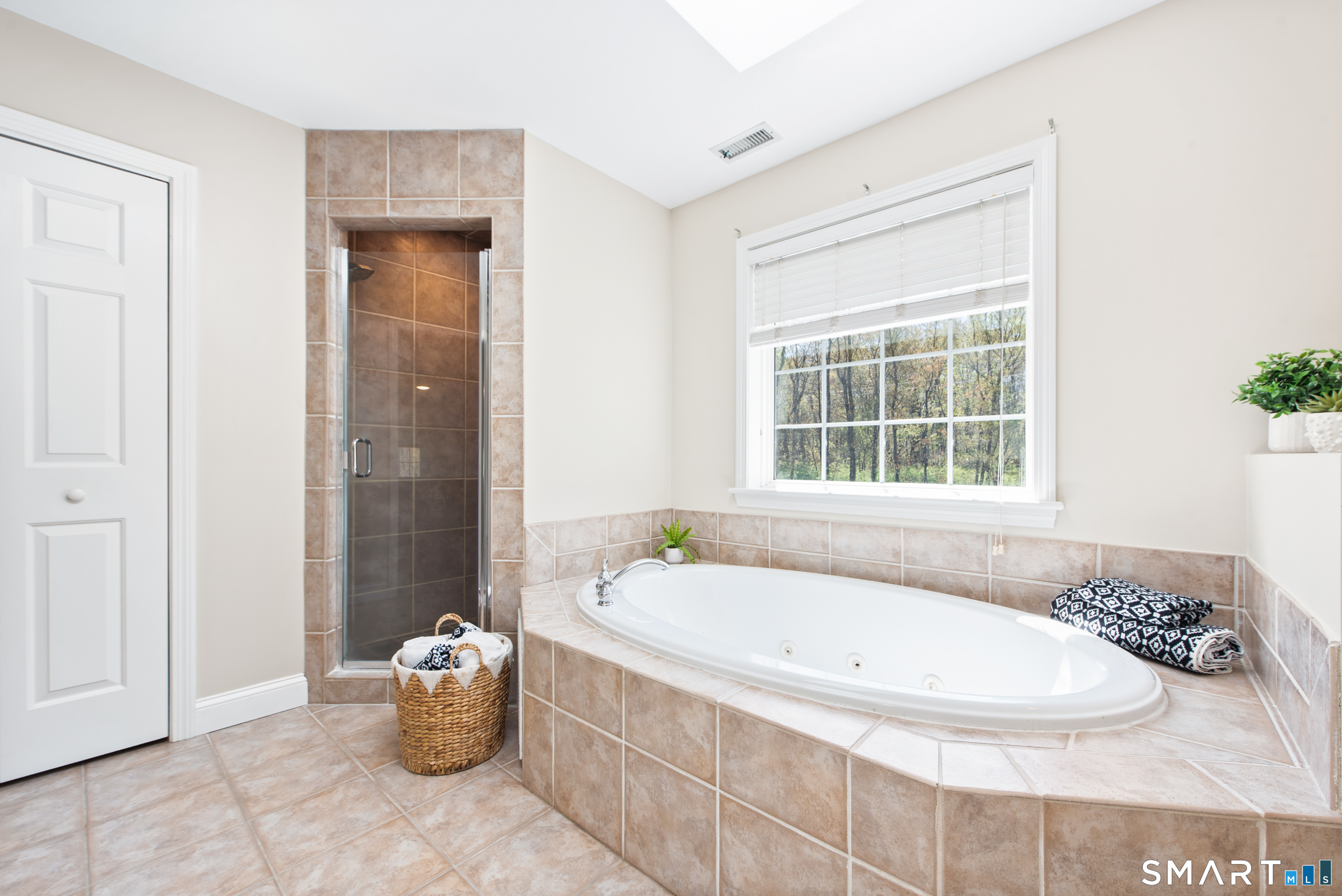 8 Windy Hill Road Redding, CT 06896 - Photo 20 of 36