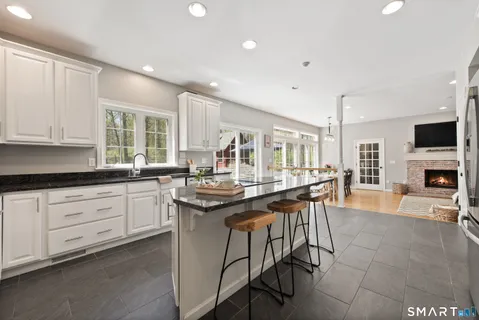 $1,195,000 | 8 Windy Hill Road, Redding, CT 06896