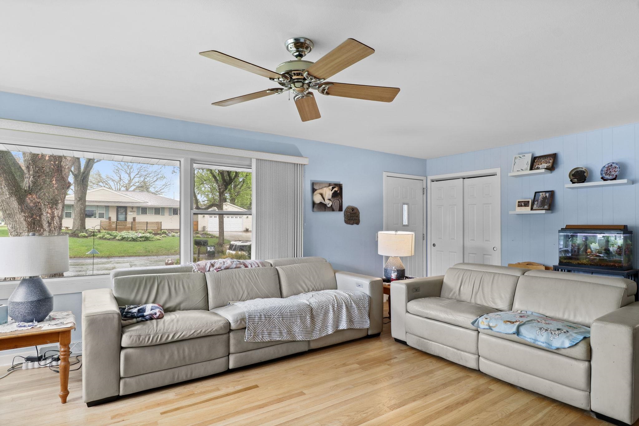 1201 Douglas Trail Madison, WI 53716 - Photo 12 of 35