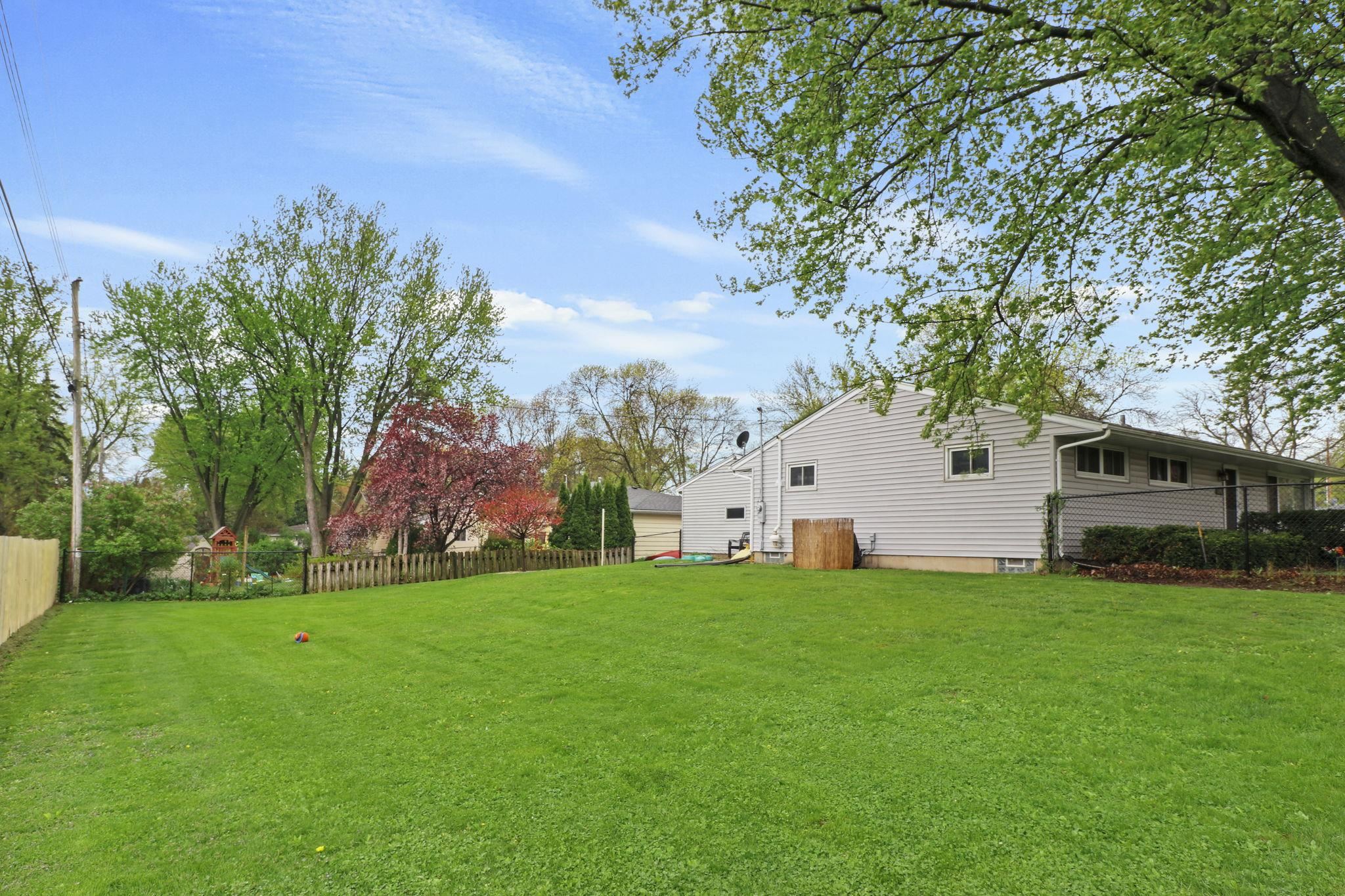 1201 Douglas Trail Madison, WI 53716 - Photo 6 of 35