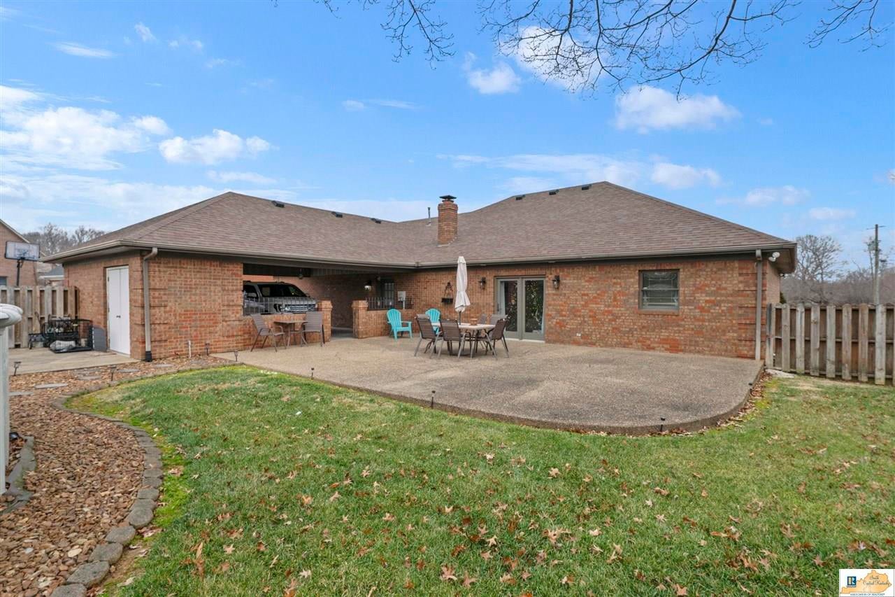327 Autumn Ridge Road Glasgow, KY 42141 - Photo 4 of 25 Gallery Image 4