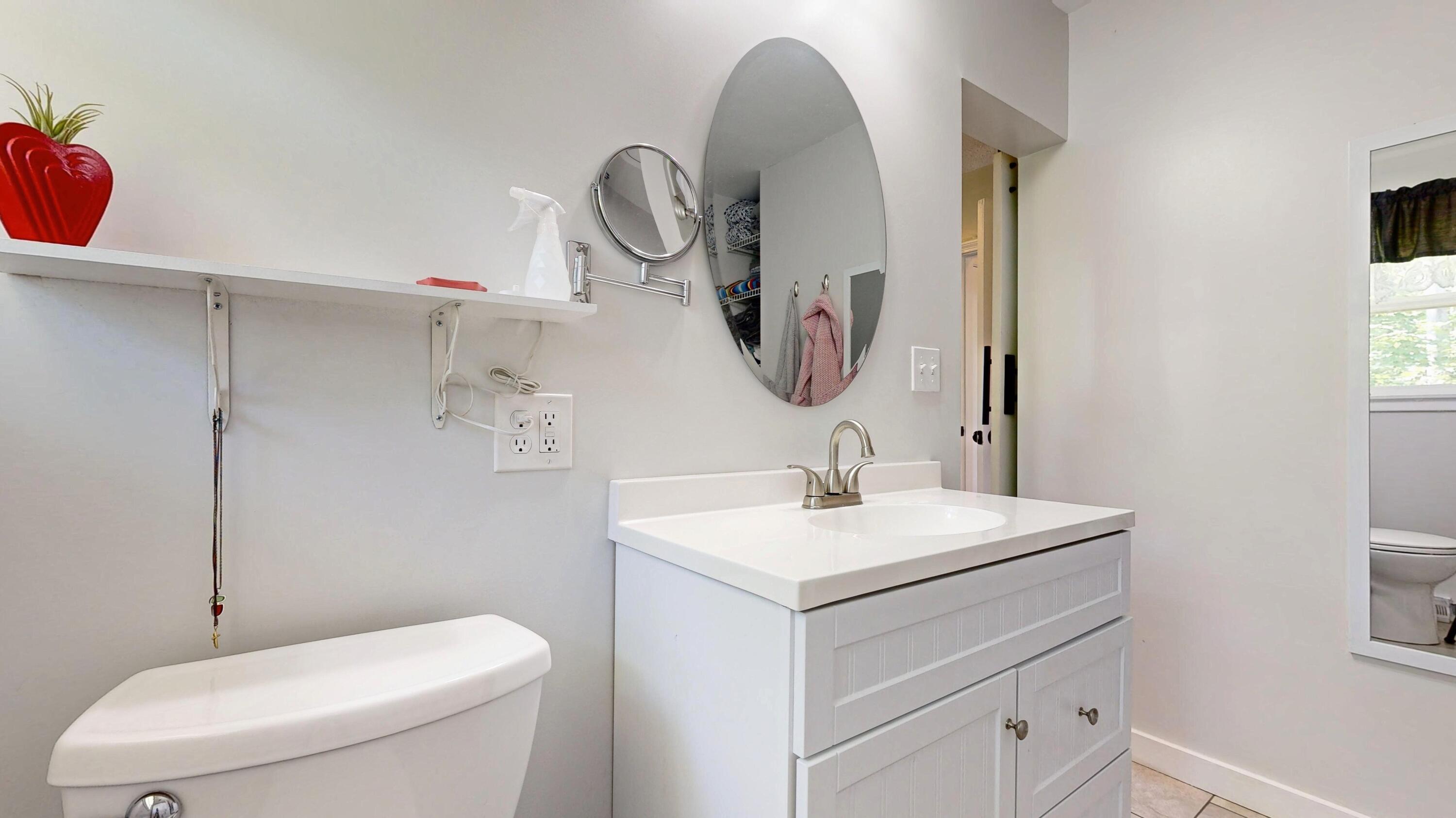 9 Stuart Street Saco, ME 04072 - Photo 23 of 28 Primary BA ensuite