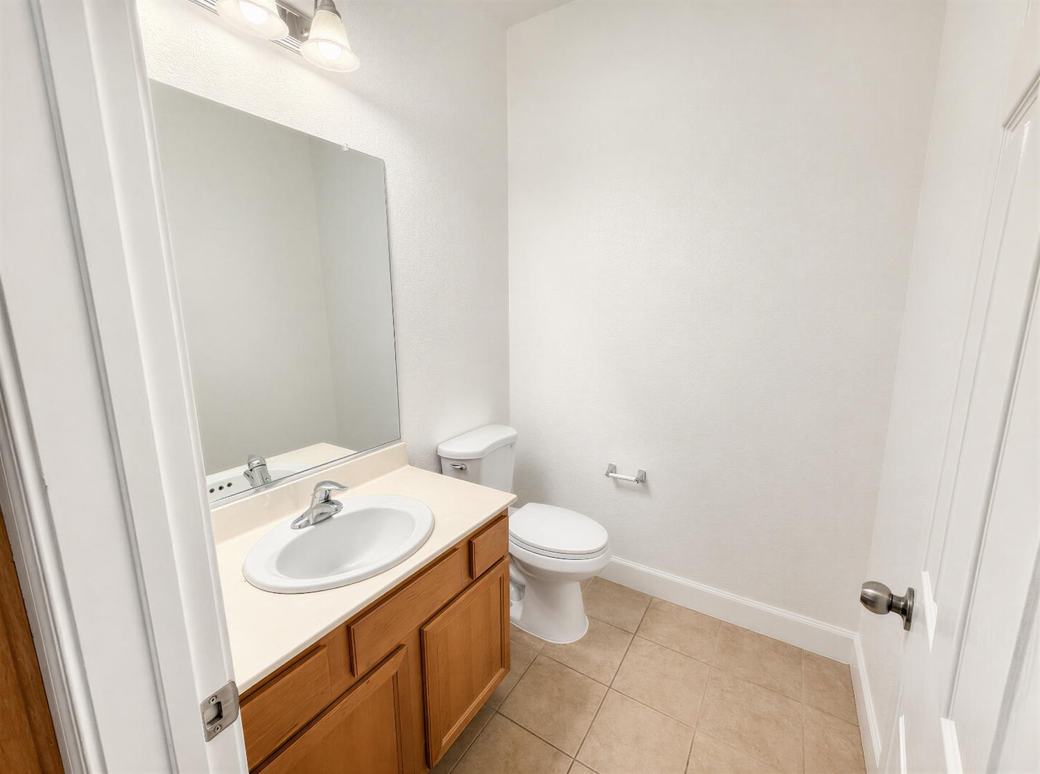 2212 Ragen Street Woodland, CA 95776 - Photo 11 of 12 Gallery Image 11