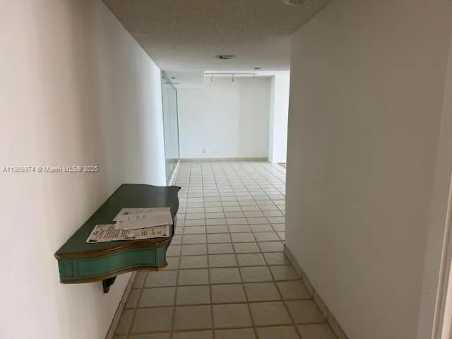 $1,900 | Aventura, Aventura, FL 33160