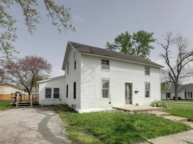 $110,000 | 287 East Exchange Street, Kahoka, MO 63445