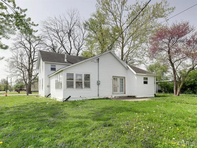 $110,000 | 287 East Exchange Street, Kahoka, MO 63445