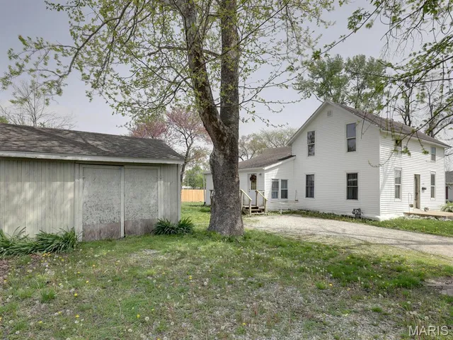$110,000 | 287 East Exchange Street, Kahoka, MO 63445