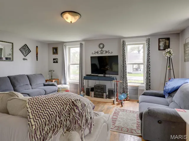 $110,000 | 287 East Exchange Street, Kahoka, MO 63445