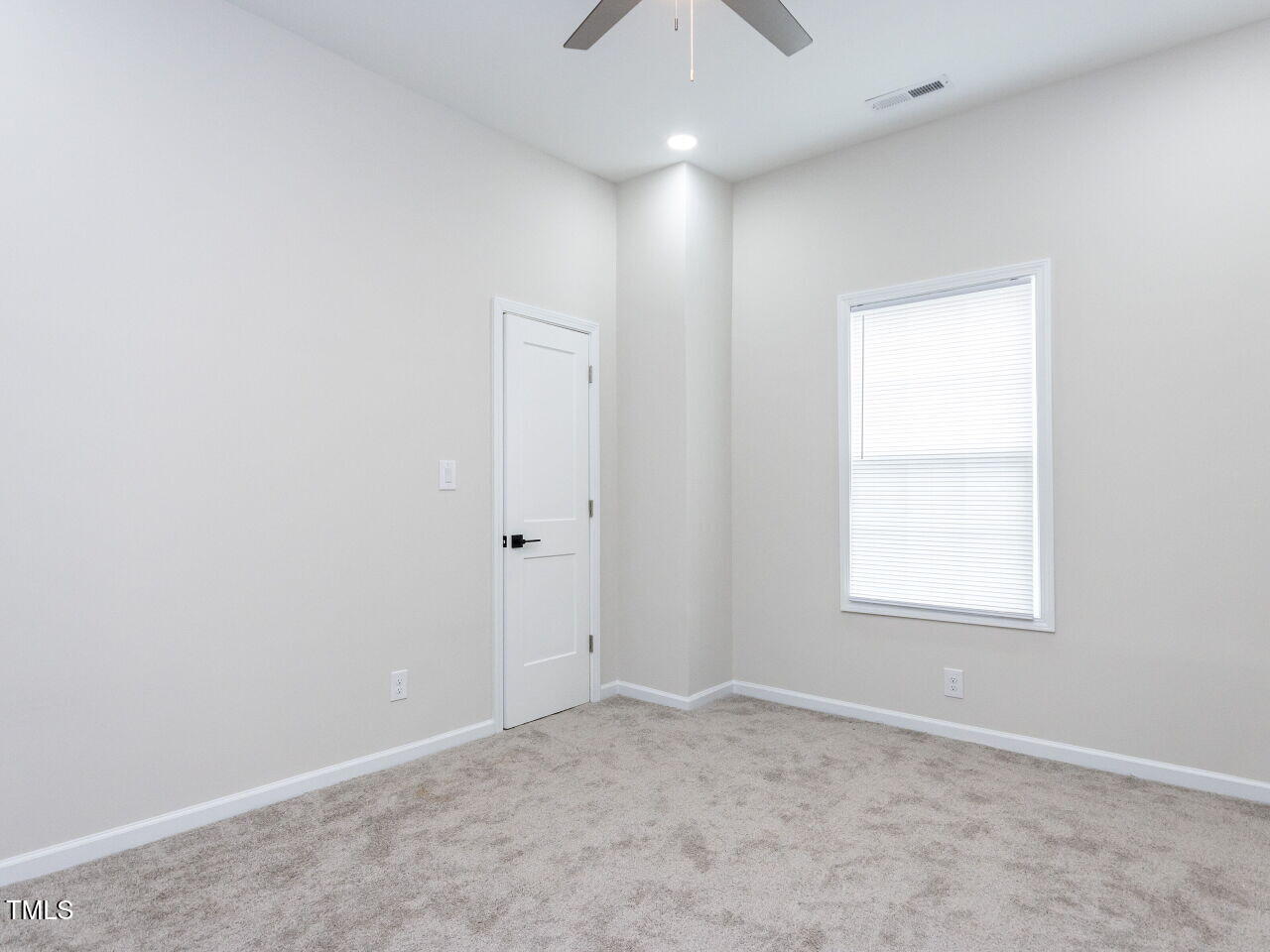 219 North Morgan Street Roxboro, NC 27573 - Photo 20 of 28 023-1280x960-bedroom