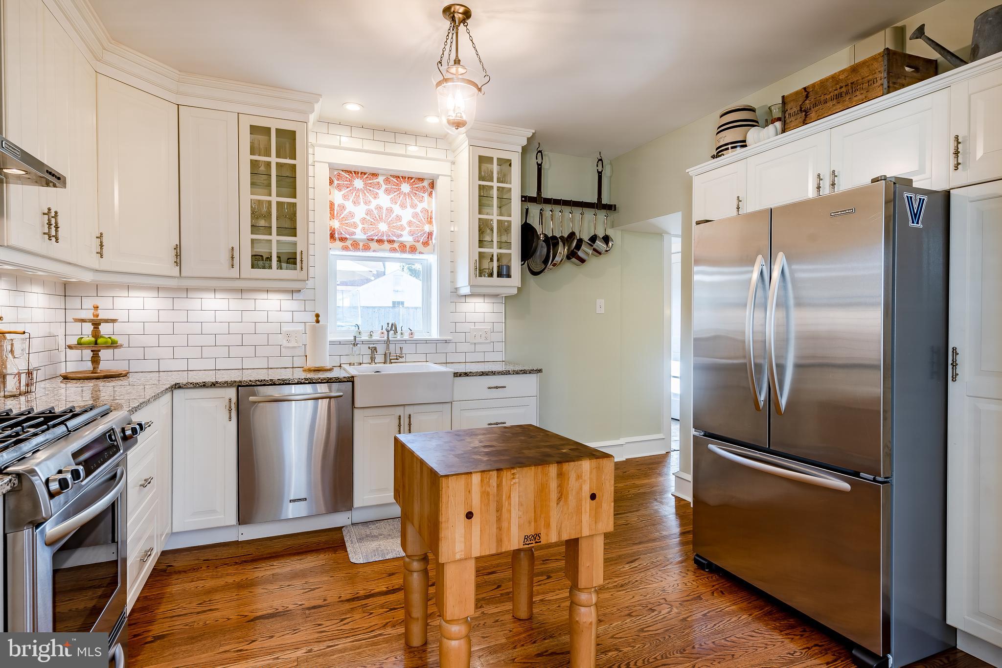 216 Bella Vista Road Devon, PA 19333 - Photo 18 of 54 Kitchen
