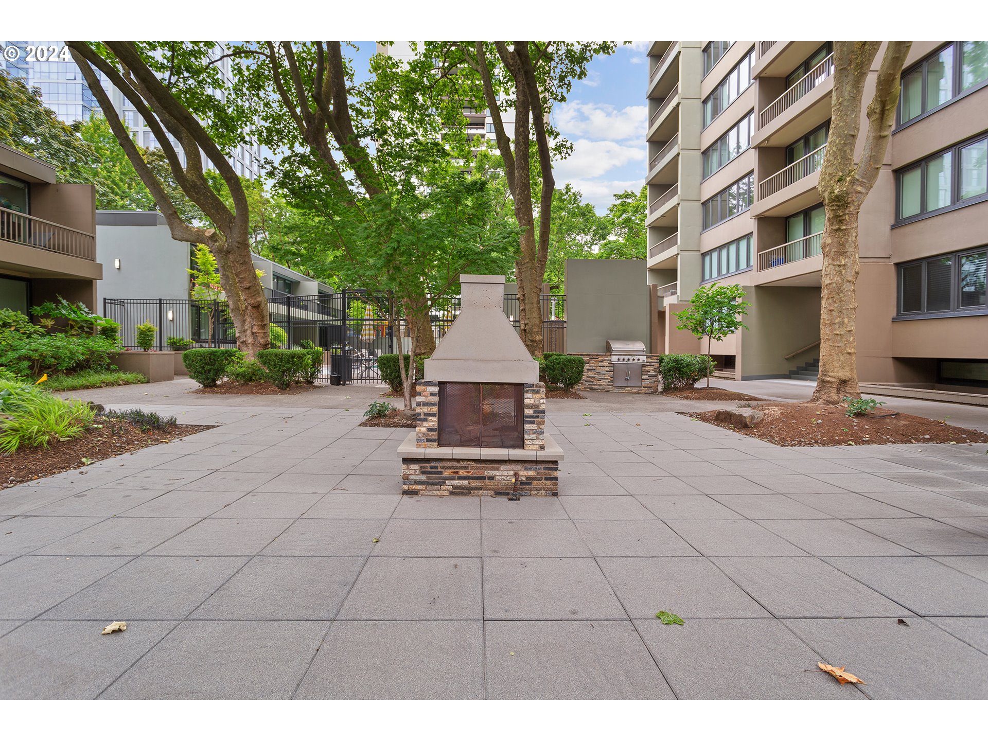 255 Southwest Harrison Street, Unit 16B Portland, OR 97201 - Photo 20 of 31 Gallery Image 20