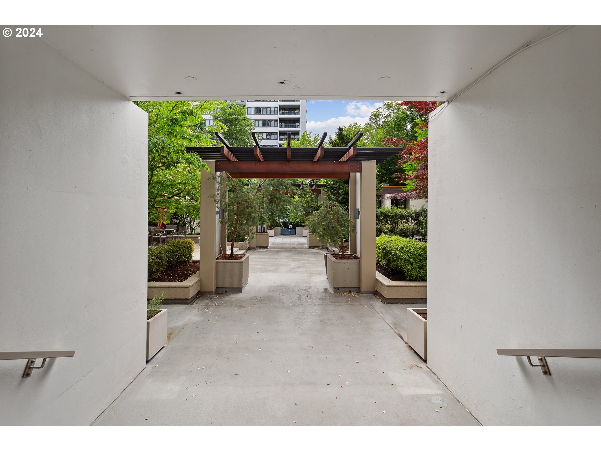 255 Southwest Harrison Street, Unit 16B Portland, OR 97201 - Photo 23 of 31 Gallery Image 23