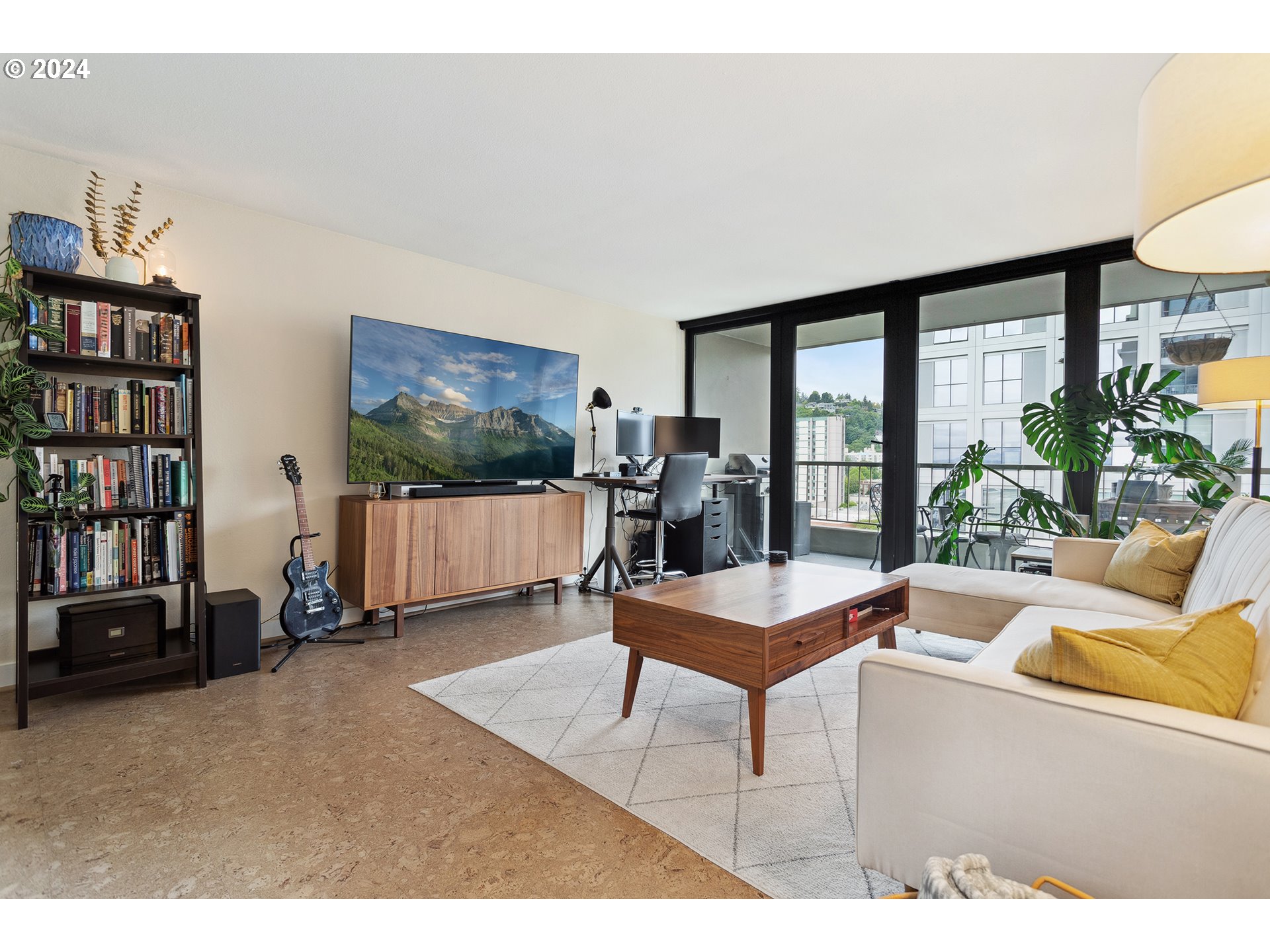 255 Southwest Harrison Street, Unit 16B Portland, OR 97201 - Photo 3 of 31 Gallery Image 3