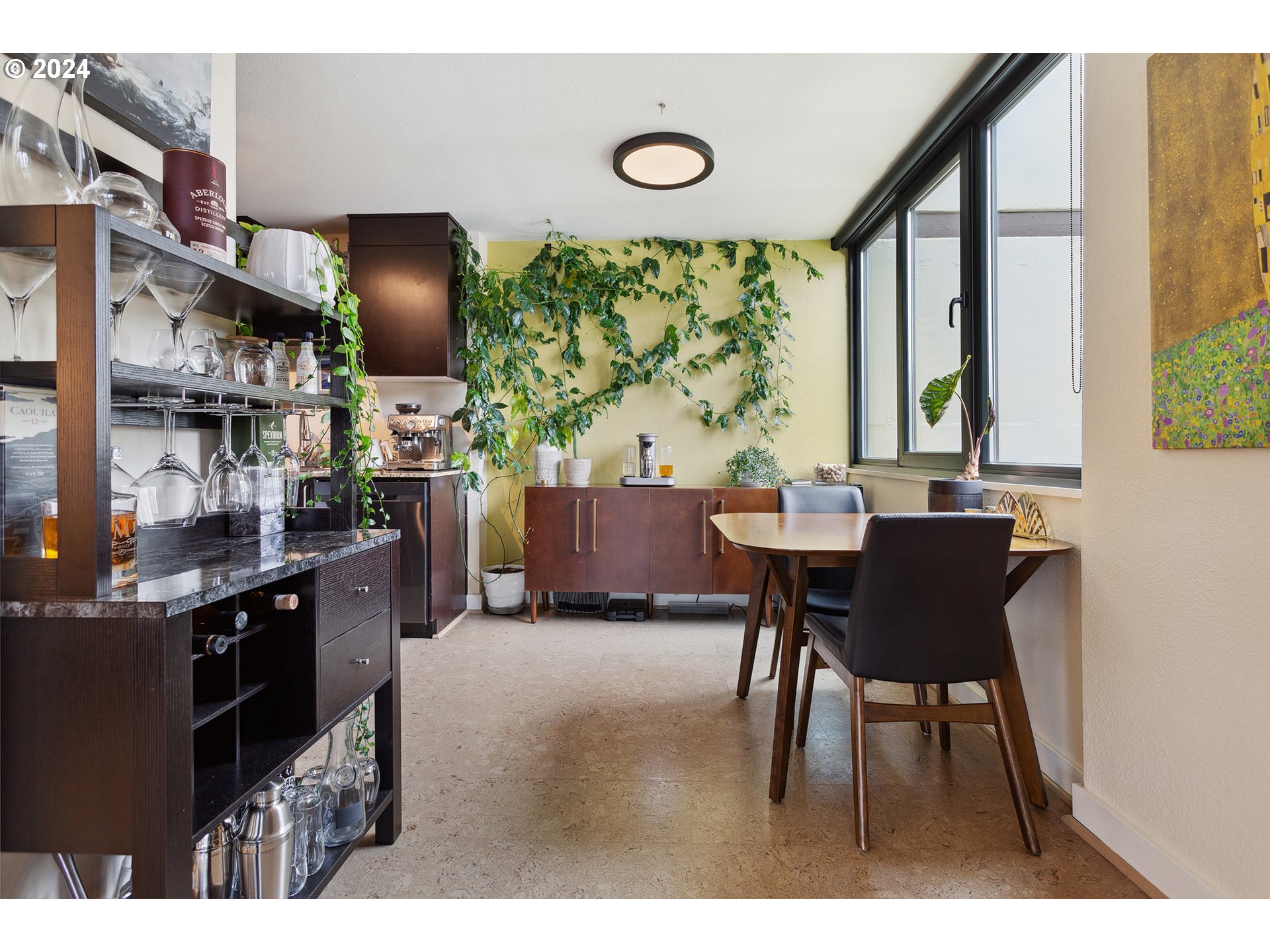 255 Southwest Harrison Street, Unit 16B Portland, OR 97201 - Photo 5 of 31 Gallery Image 5