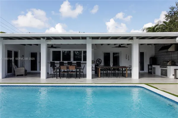 $3,980,000 | 13551 Southwest 62nd Avenue, Pinecrest, FL 33156
