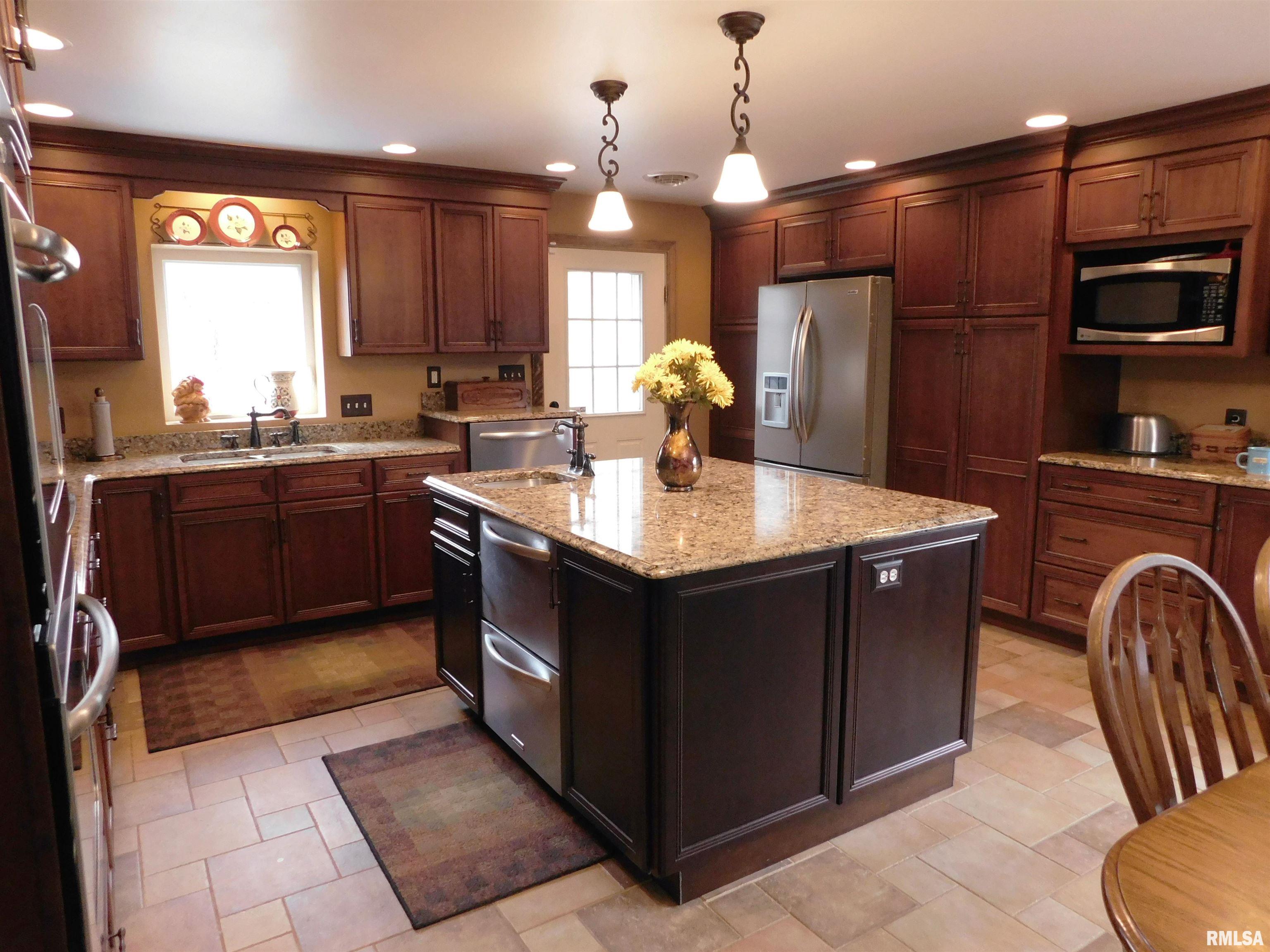 8309 North Switzer Road Brimfield, IL 61517 - Photo 11 of 64 Gallery Image 11