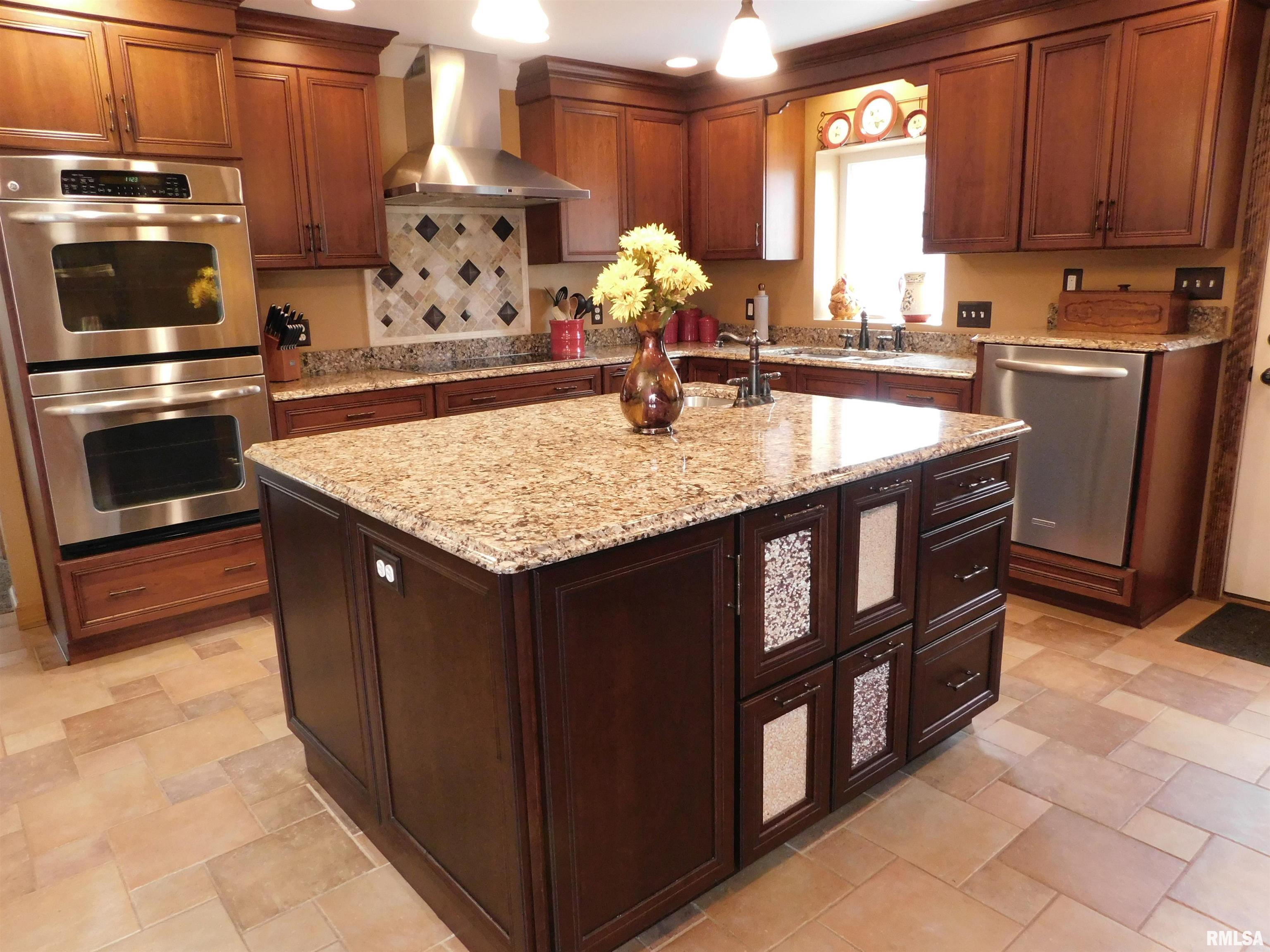 8309 North Switzer Road Brimfield, IL 61517 - Photo 7 of 64 Gallery Image 7