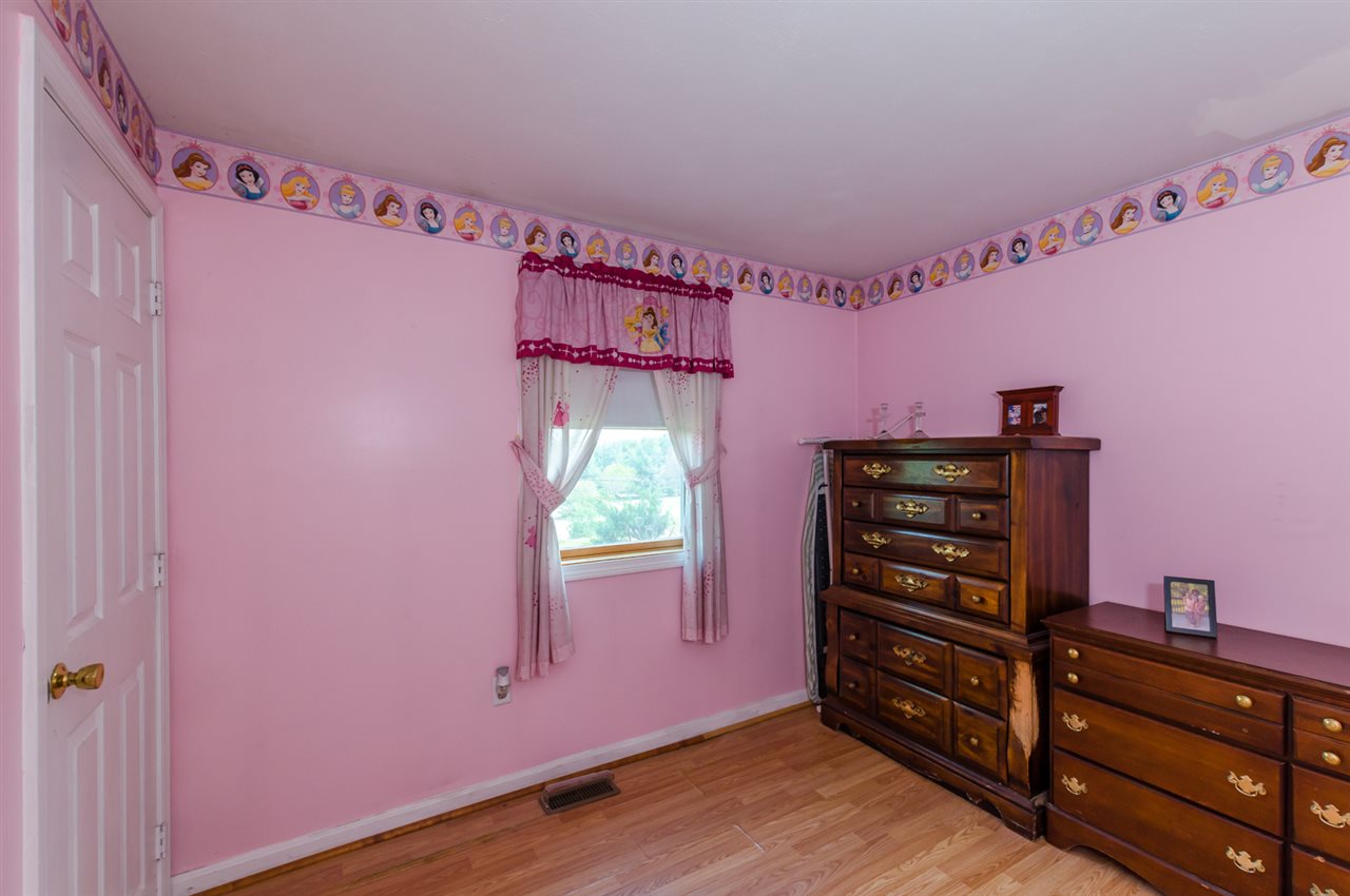 52 Talent Road Litchfield, NH 03052 - Photo 15 of 20