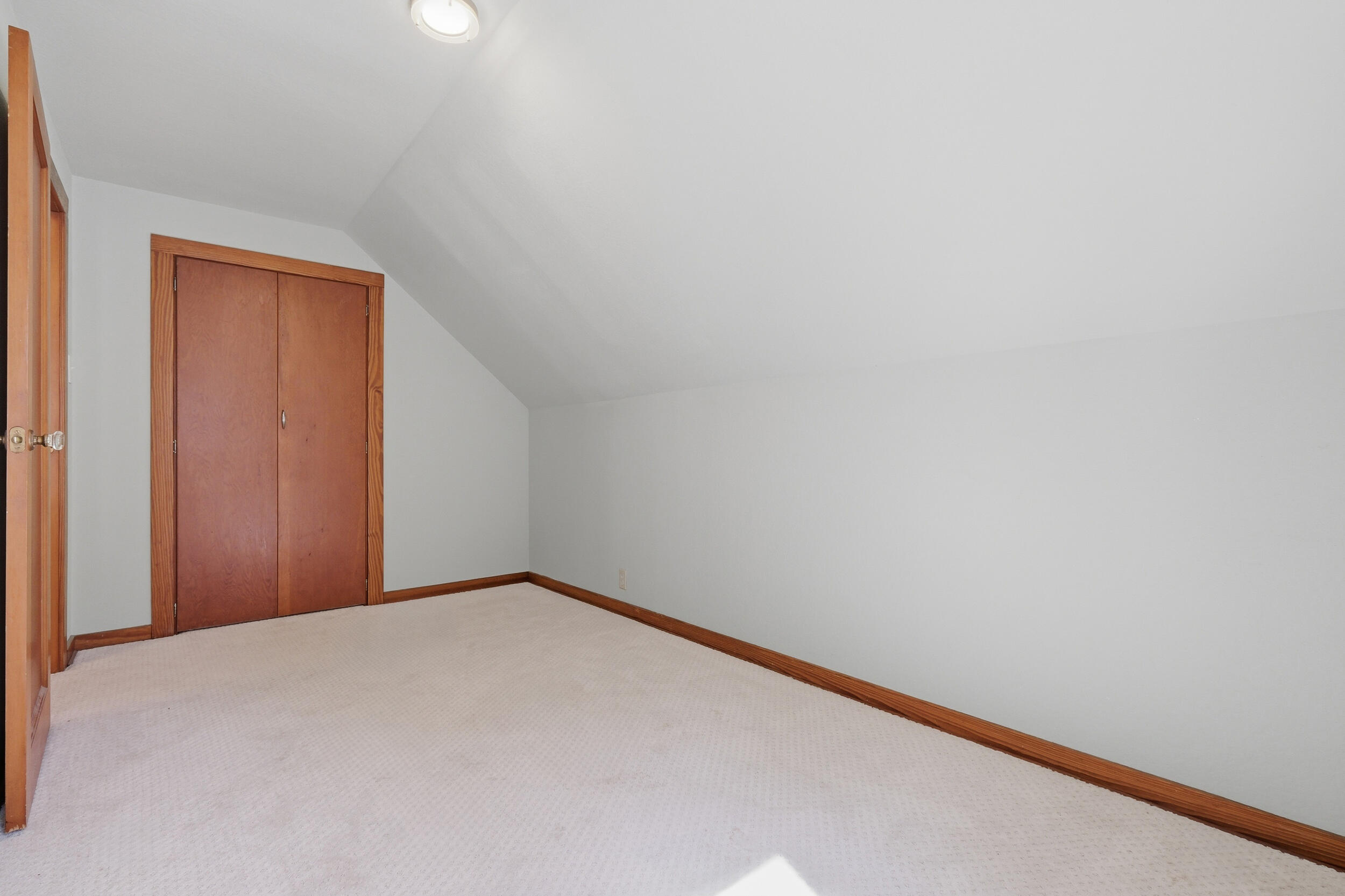 418 East Racine Street Jefferson, WI 53549 - Photo 16 of 34 3rd bedroom
