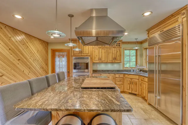 $949,000 | 1881 County Road A, Spooner, WI 54801