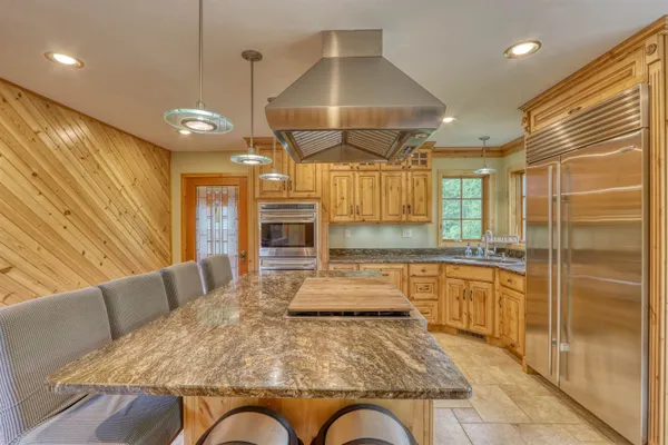 $949,000 | 1881 County Road A, Spooner, WI 54801