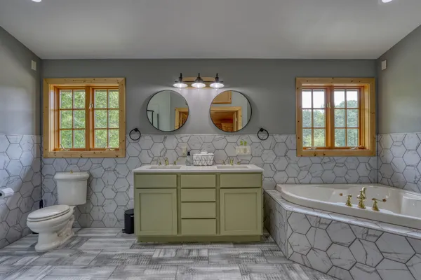 $949,000 | 1881 County Road A, Spooner, WI 54801