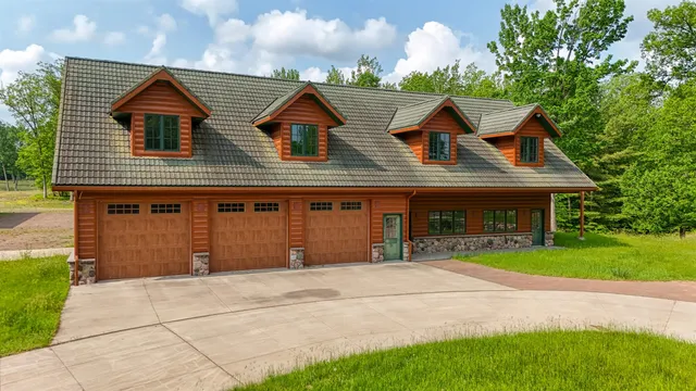 $949,000 | 1881 County Road A, Spooner, WI 54801