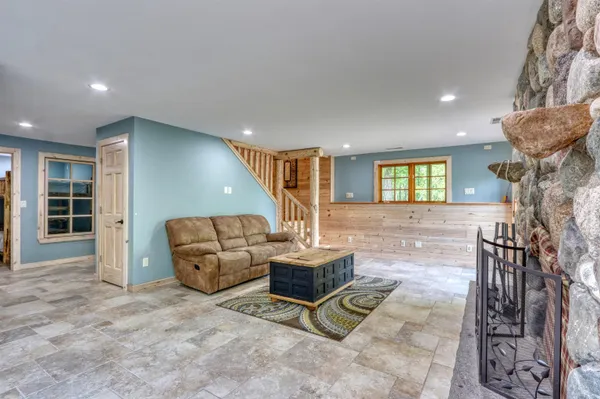 $949,000 | 1881 County Road A, Spooner, WI 54801
