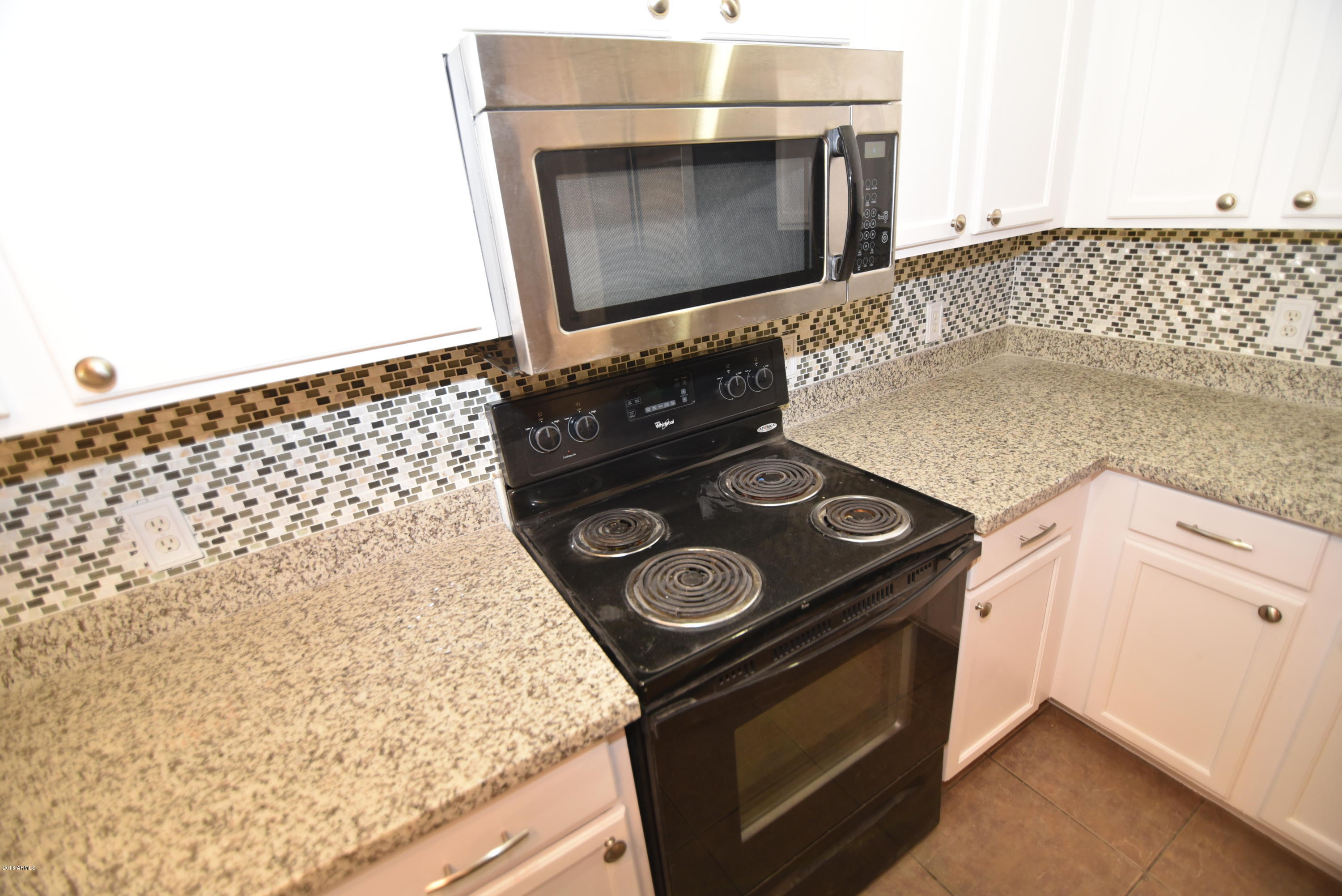 12942 West Bloomfield Road El Mirage, AZ 85335 - Photo 14 of 37 JHM_2554