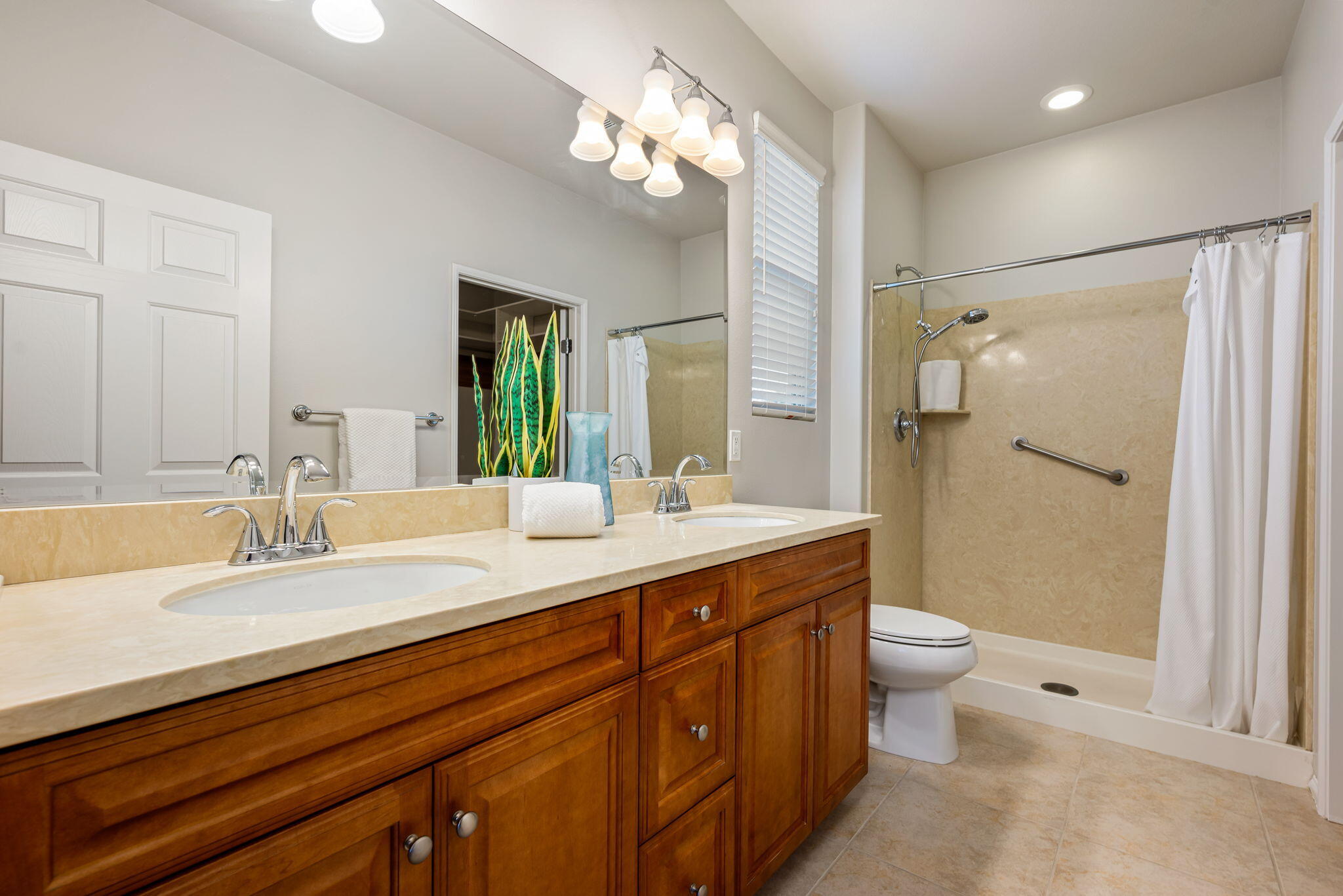 81896 Corte Tellez Indio, CA 92203 - Photo 26 of 54 34-web-or-mls-JLTellez_OPMG_0126_034